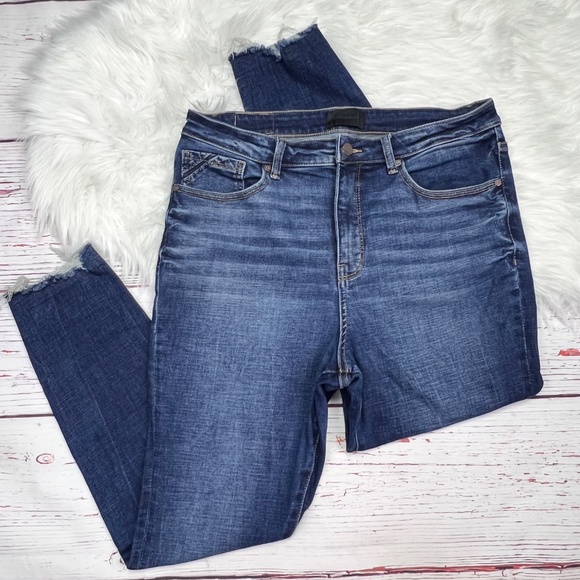 👖|•BUCKLE BLACK•| Ankle Skinny Jeans Shaping & Smoothing👖 - Picture 2 of 8